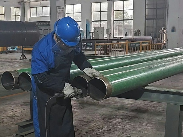内衬不锈钢复合管生产过程