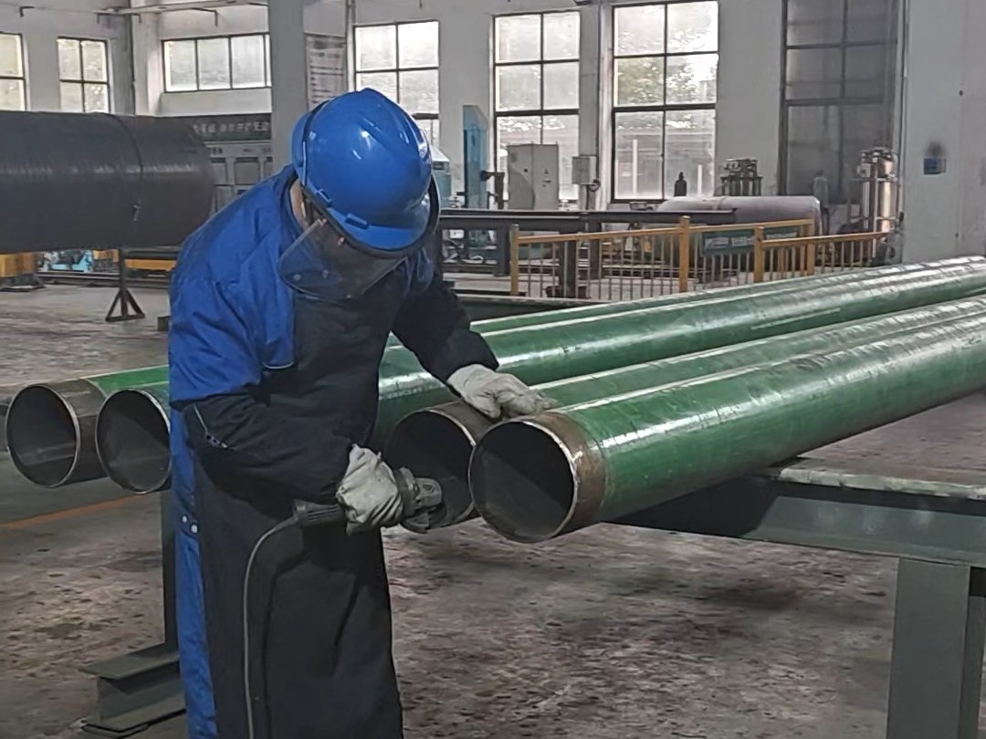 内衬不锈钢复合管生产过程
